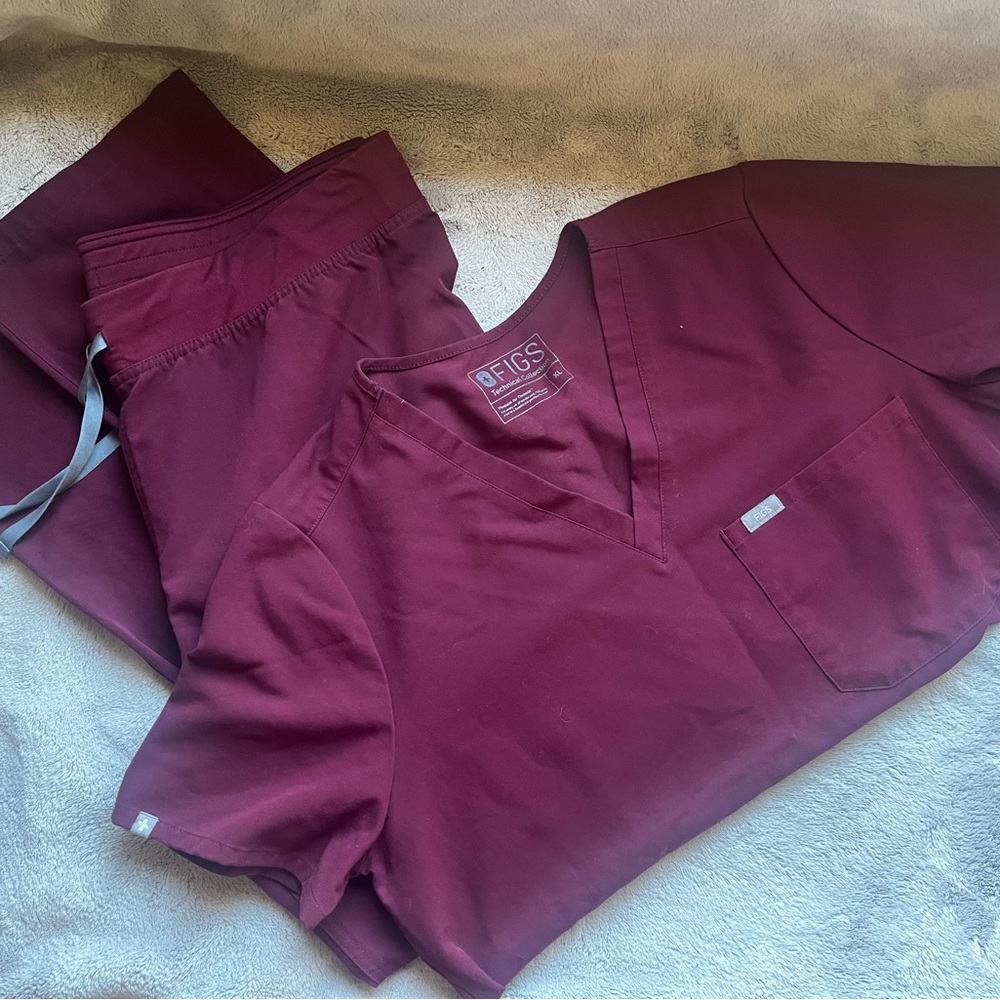 Figs Scrub Set